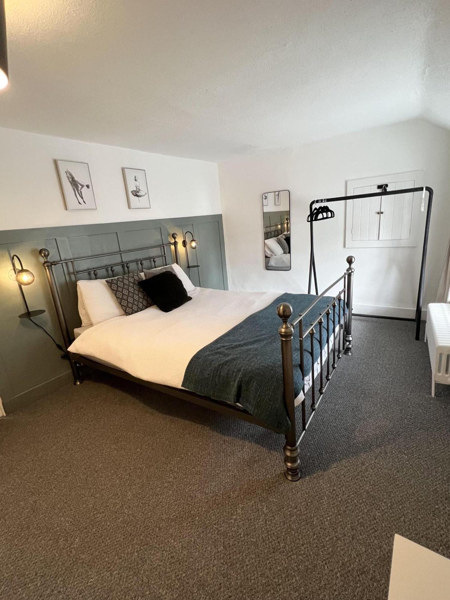 Cosy Two Bedrooom Cottage Set In A Dorset Village Sturminster Newton Extérieur photo